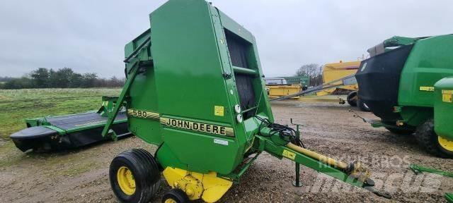 John Deere 590 Rituļu preses