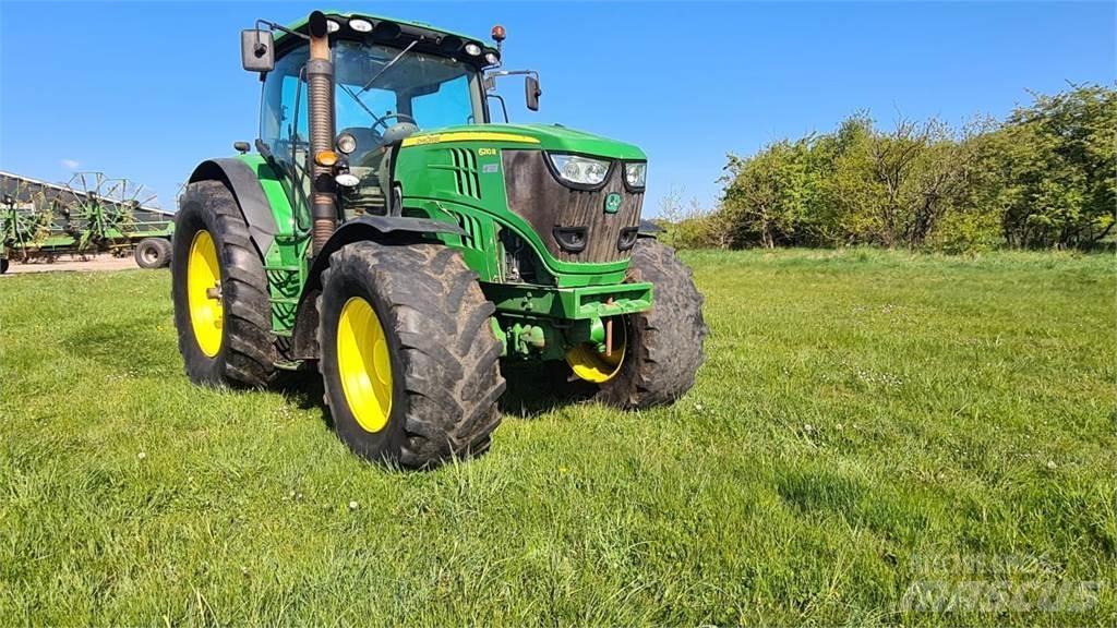 John Deere 6210R Traktori