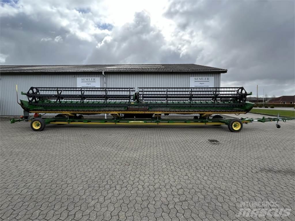 John Deere 640D Ražas novākšanas galvas