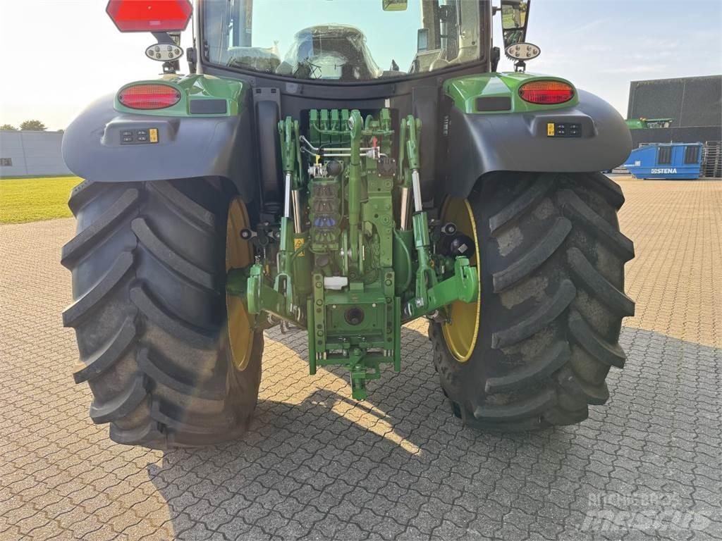 John Deere 6R 150 Traktori