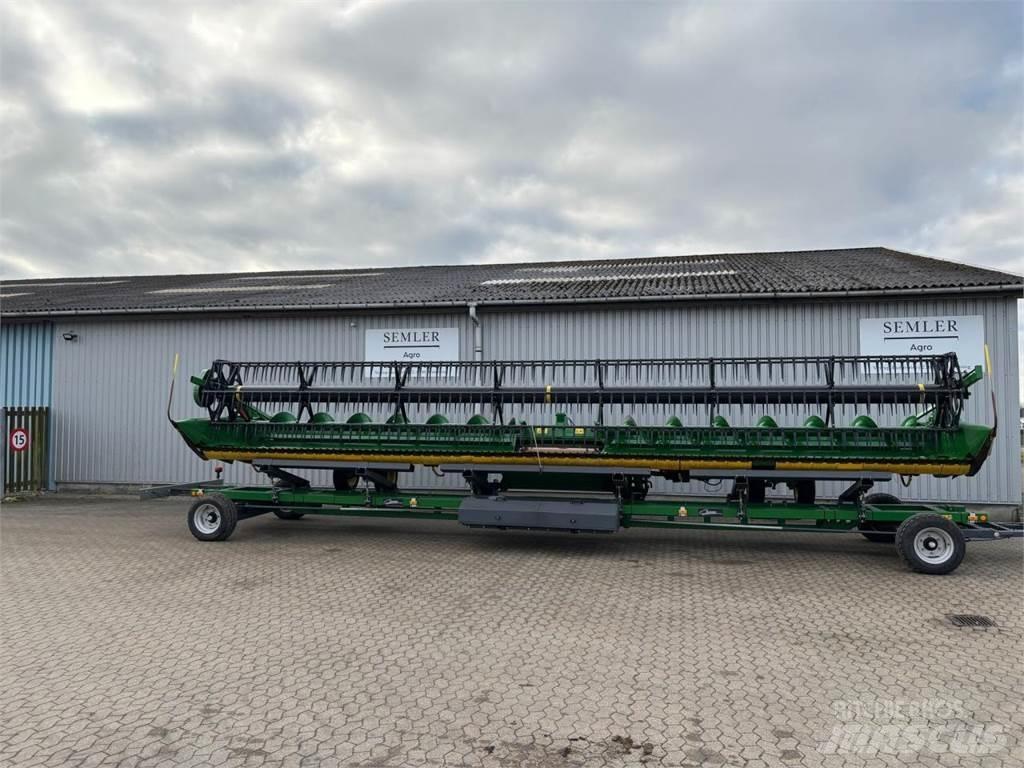 John Deere 735D Ražas novākšanas galvas