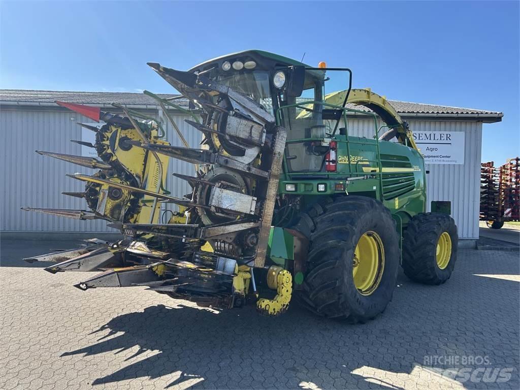 John Deere 7400 Zāles smalcinātāji