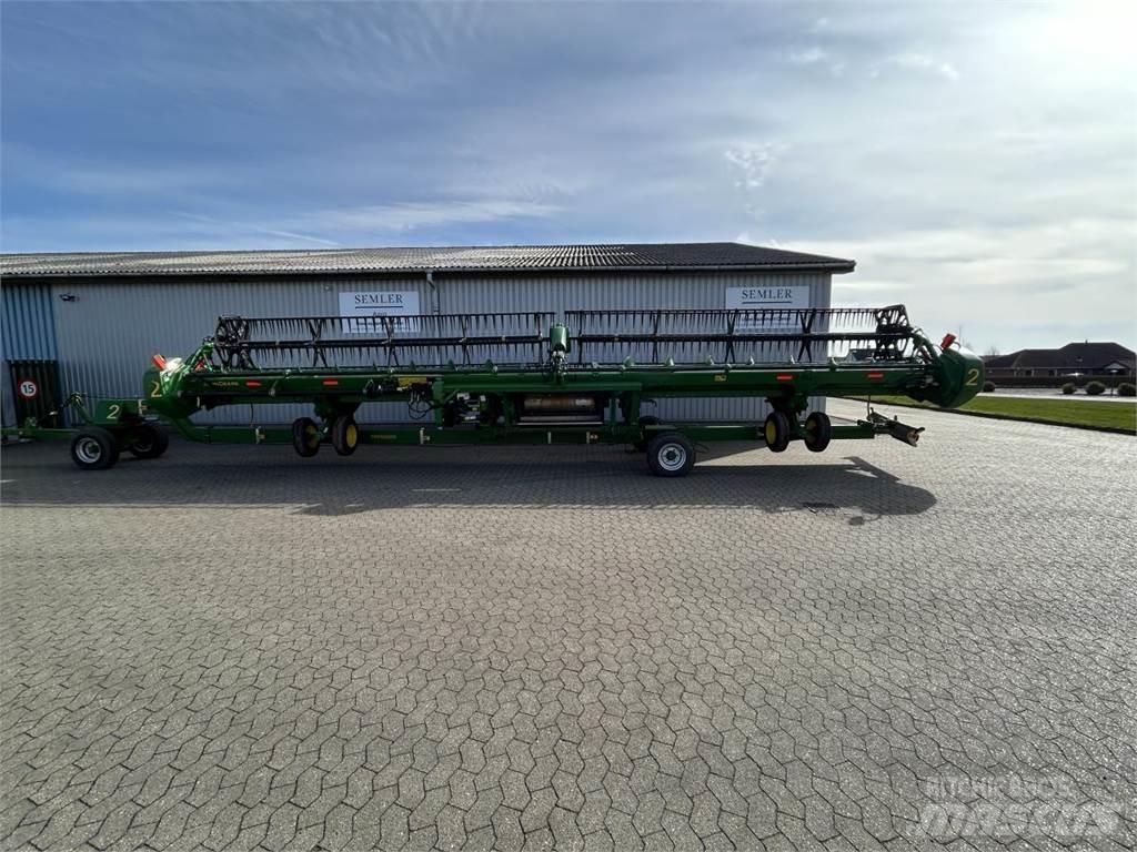 John Deere 740D Ražas novākšanas galvas