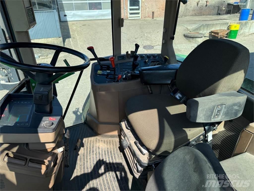 John Deere 7810 Traktori
