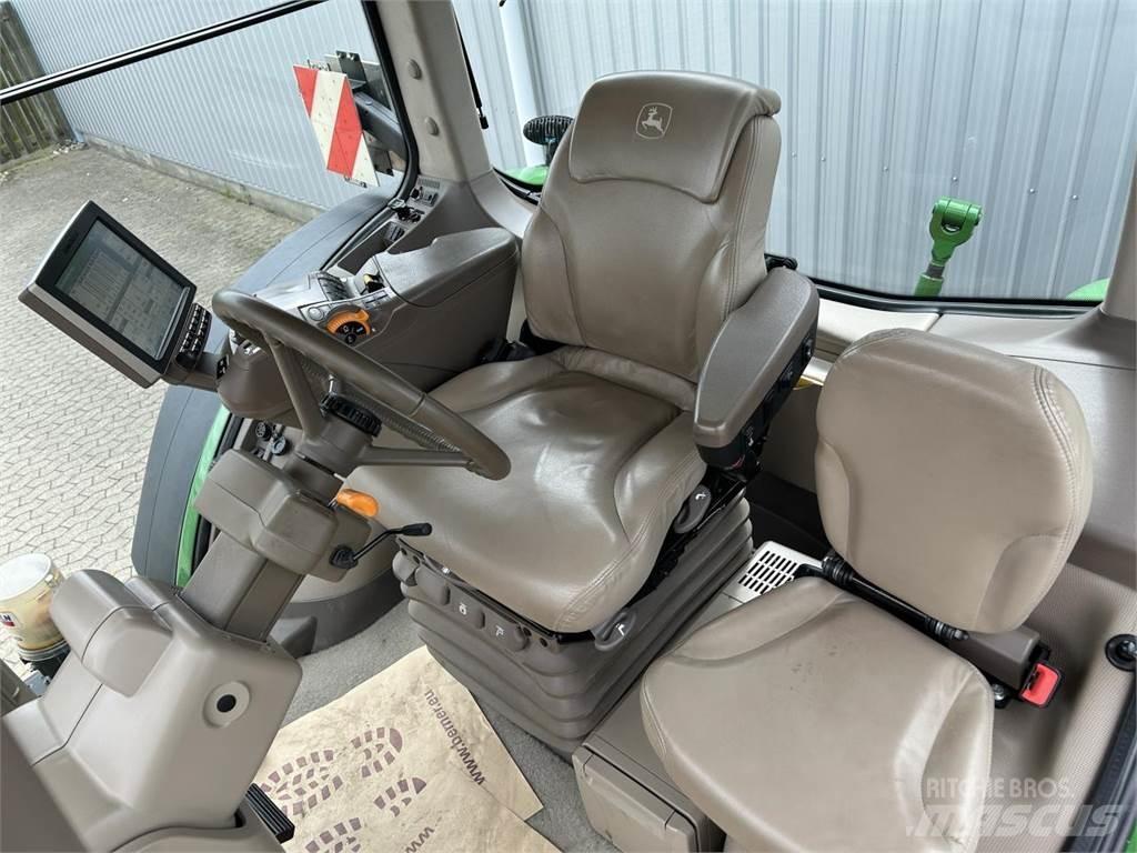John Deere 8370R Traktori