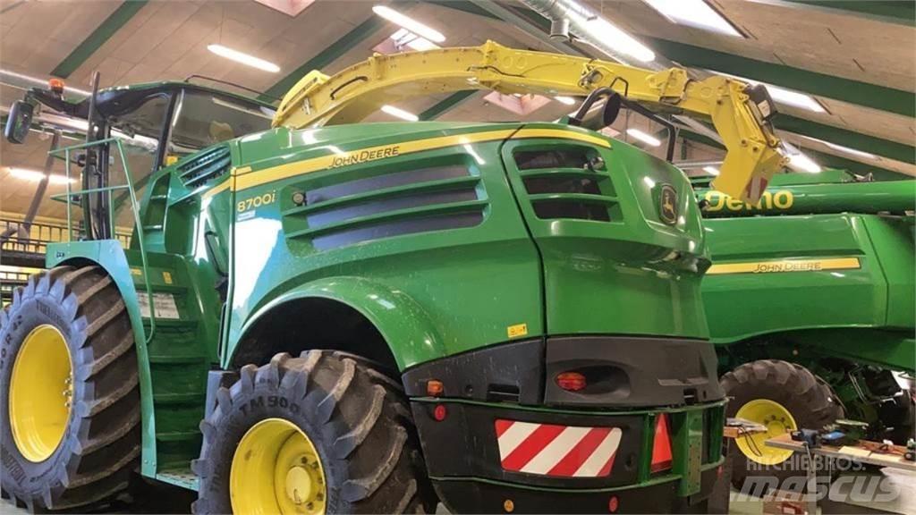 John Deere 8700 Zāles smalcinātāji