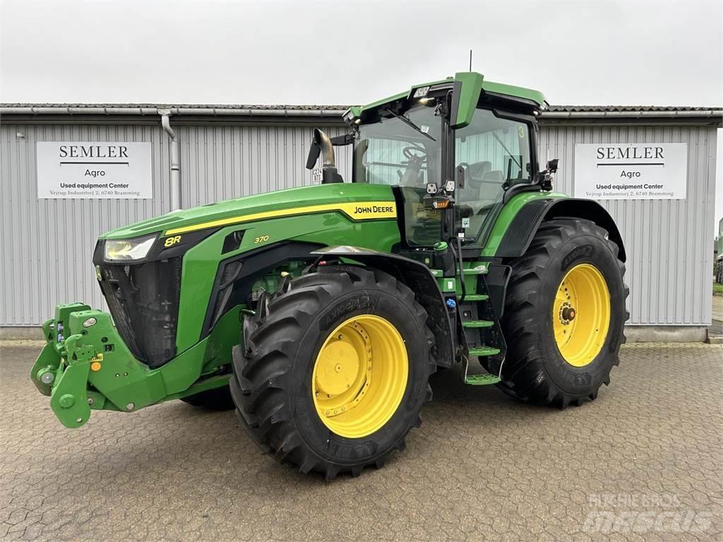 John Deere 8R 370 Traktori