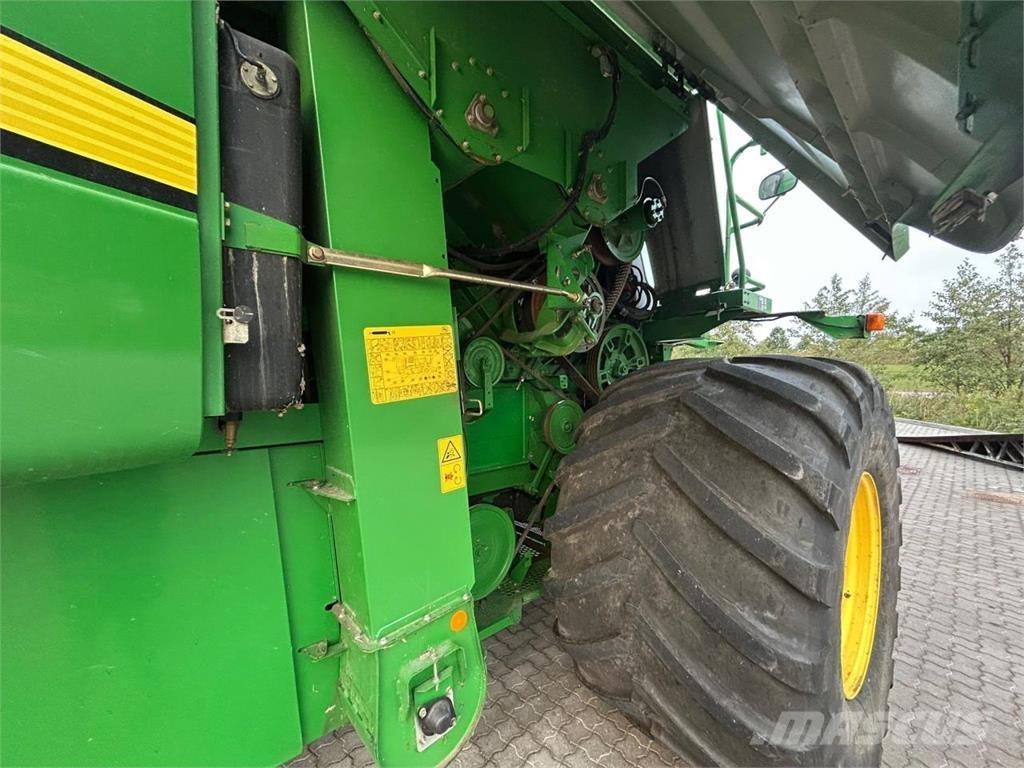 John Deere C670I Ražas novākšanas kombaini