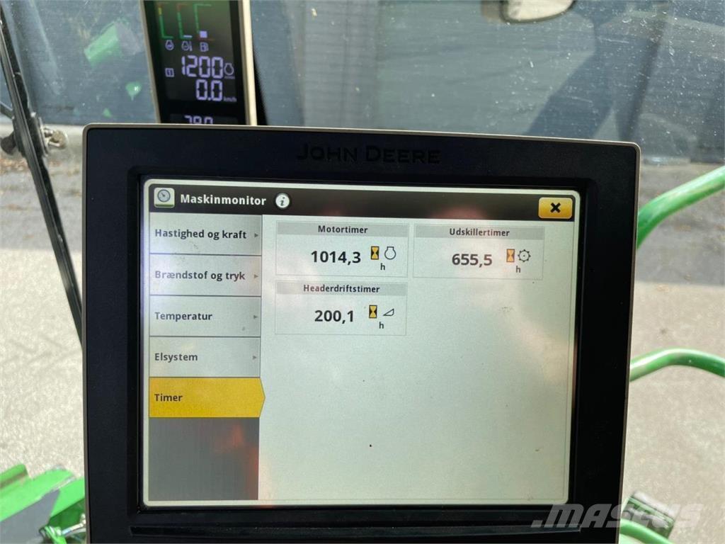 John Deere S790 Ražas novākšanas kombaini