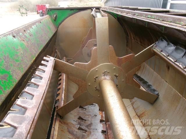 Keenan MF380 Lopbarības piekabes