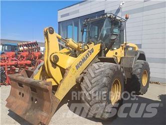 Komatsu W320 Iekrāvēji uz riteņiem