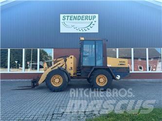 Komatsu WA90 Iekrāvēji uz riteņiem