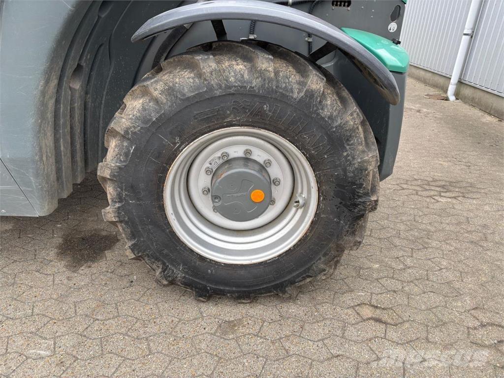 Kramer KT557 Teleskopiskie manipulatori