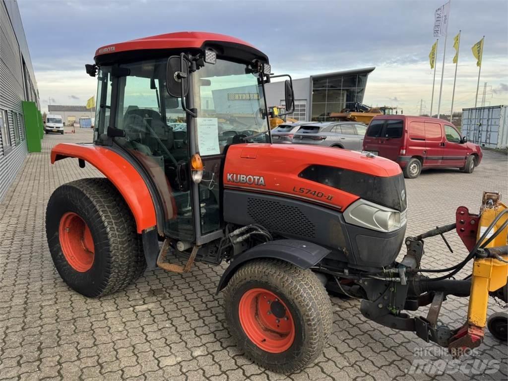 Kubota 5740 Kompaktie traktori