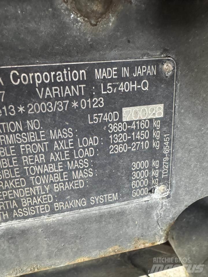 Kubota 5740 Kompaktie traktori