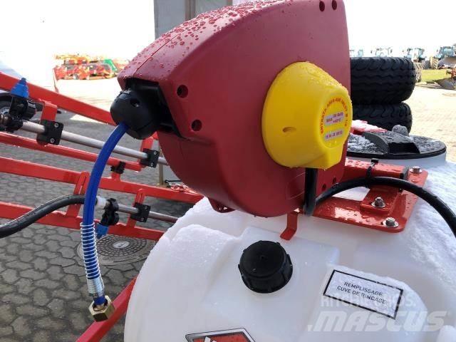 Kuhn P300 Komunālā tehnika- Citi