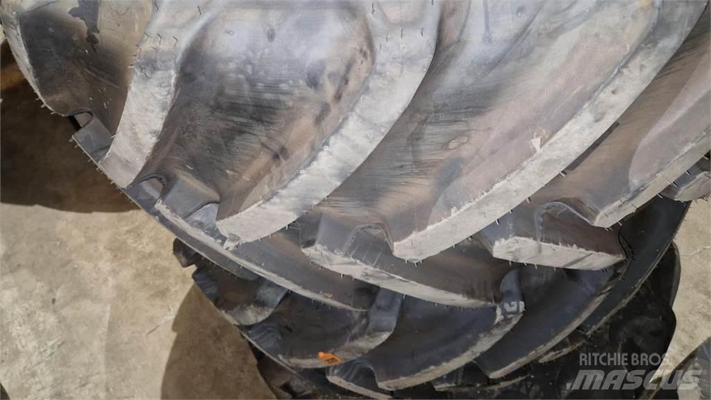 Mitas 600/70R30 Riepas, riteņi un diski