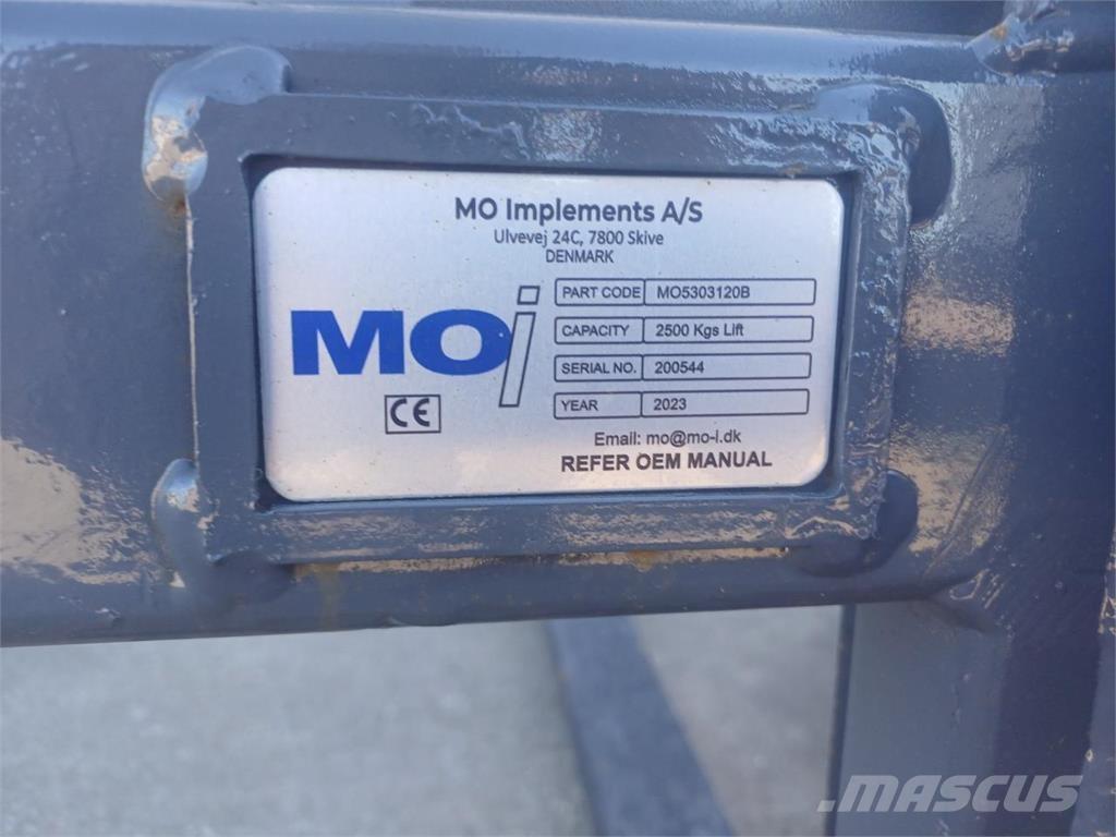 MO PALLEGAFFELSÆT Frontālie iekrāvēji un ekskavatori