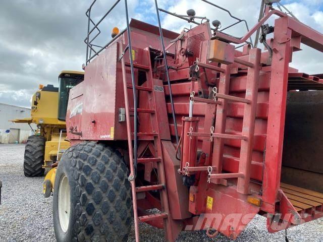 New Holland BB980 Ķīpu preses