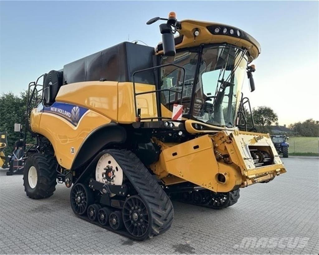 New Holland CR9.80 Ražas novākšanas kombaini