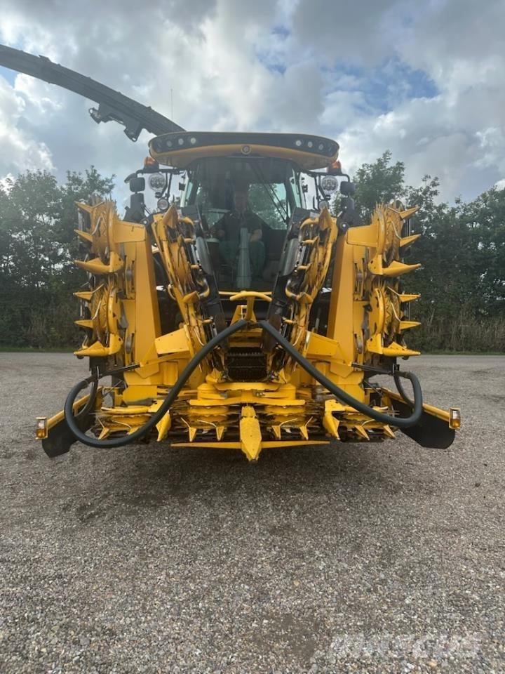 New Holland FR650 Zāles smalcinātāji