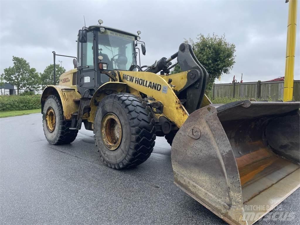 New Holland W190B Iekrāvēji uz riteņiem
