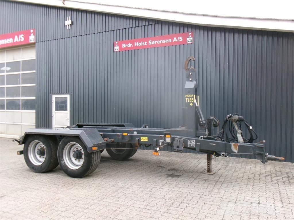 Pronar T185 Citas piekabes