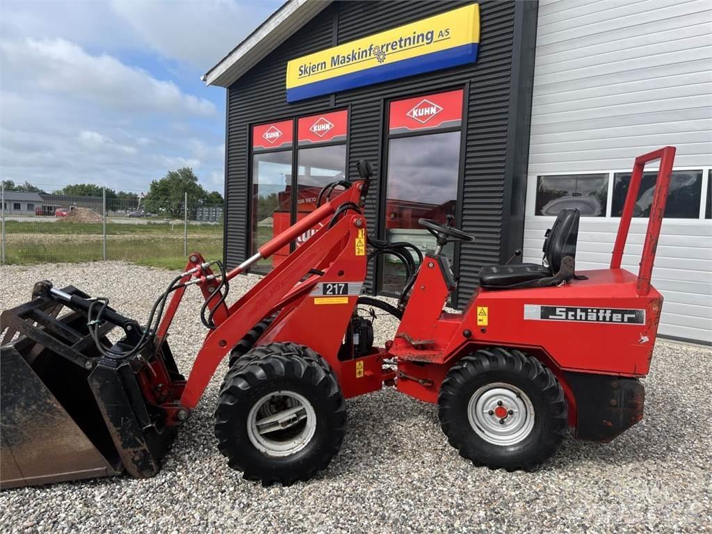 Schäffer 217 Mini iekrāvēji