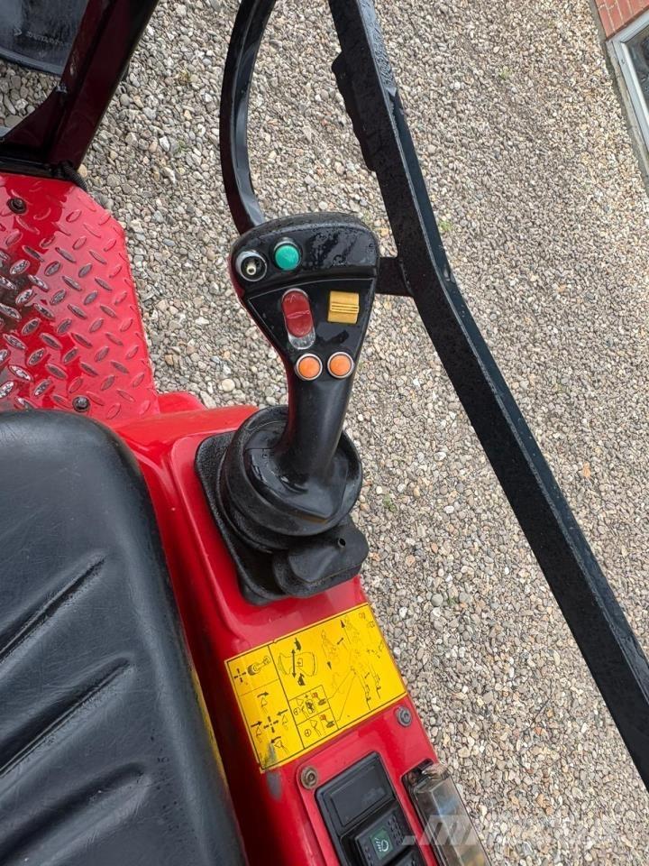 Schäffer 2345T Mini iekrāvēji