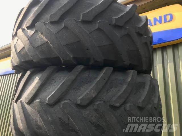  UM 540/65X28 Riepas, riteņi un diski