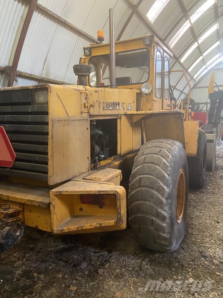 Volvo BM 4400 Iekrāvēji uz riteņiem