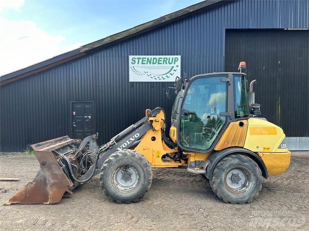 Volvo L25 B Mini iekrāvēji