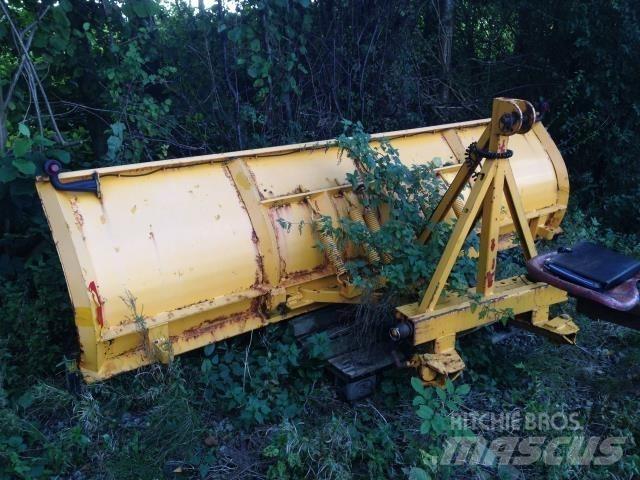  - - - 2.5 MTR Sniega naži un tīrītāji