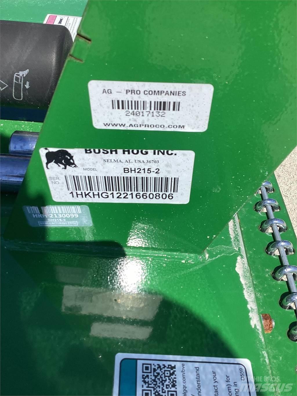 Bush Hog BH215 Ķīpu smalcinātāji, griezēji un attinēji