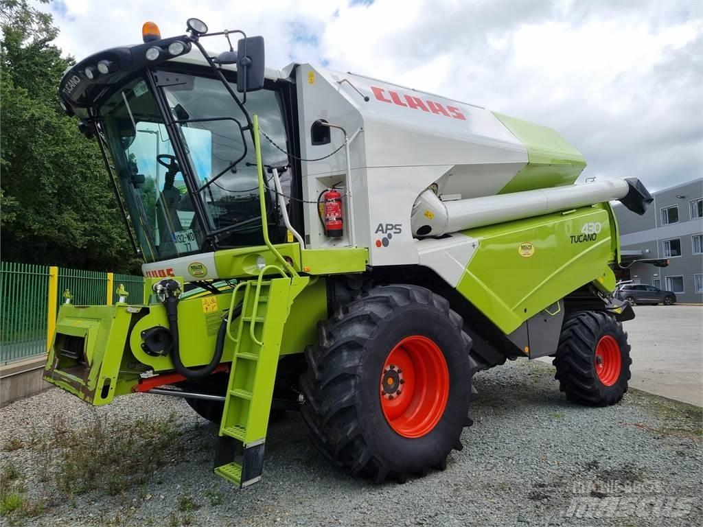 CLAAS 430 Tucano Ražas novākšanas kombaini