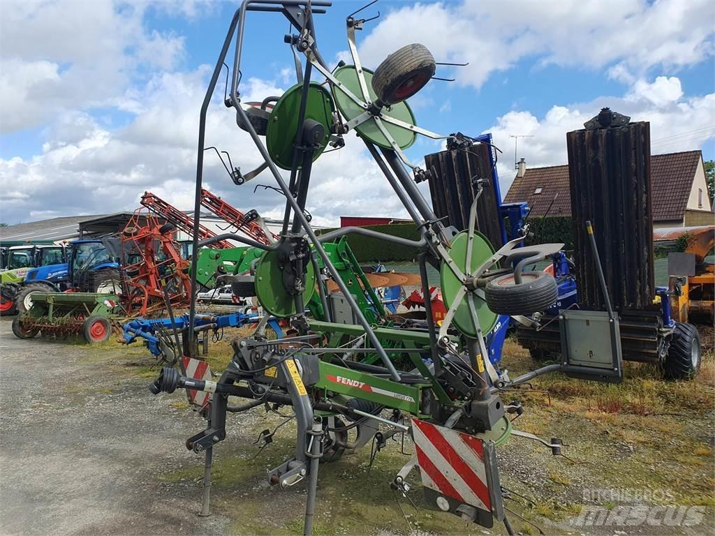 Fendt LOTUS 770 Grābekļi un siena ārdītāji