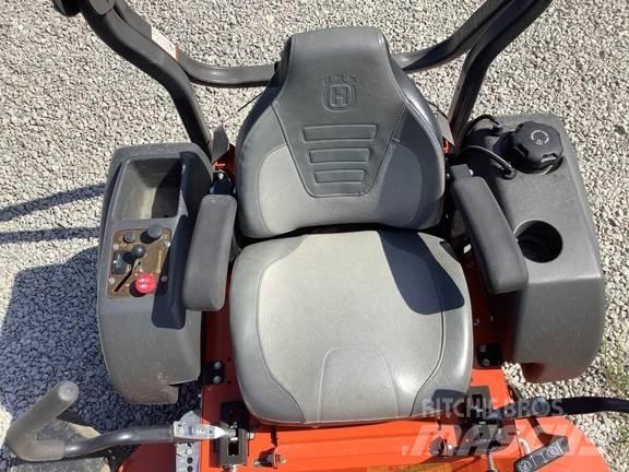 Husqvarna M-ZT Nulles pagrieziena zāles pļāvēji