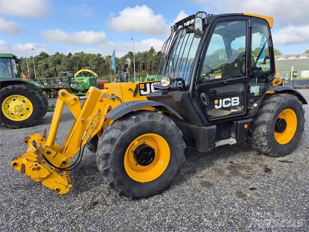 JCB 531-70 Lauksaimniecības pacēlāji