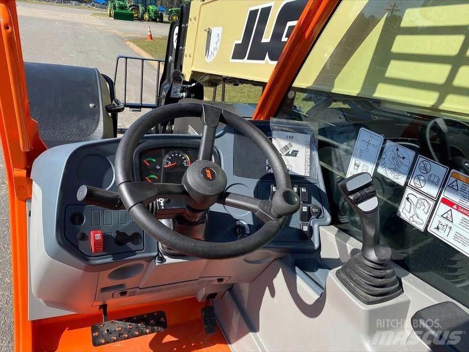 JLG 742 Teleskopiskie manipulatori