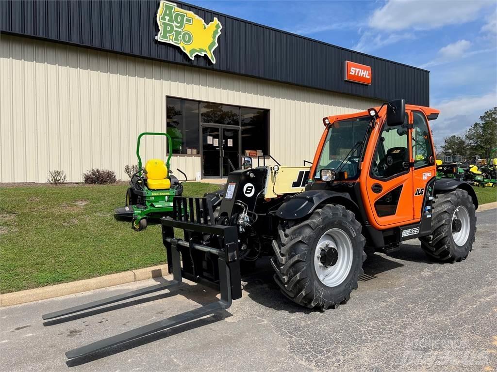 JLG 823 Teleskopiskie manipulatori