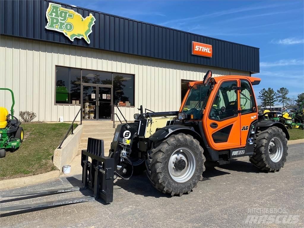 JLG 832 Teleskopiskie manipulatori