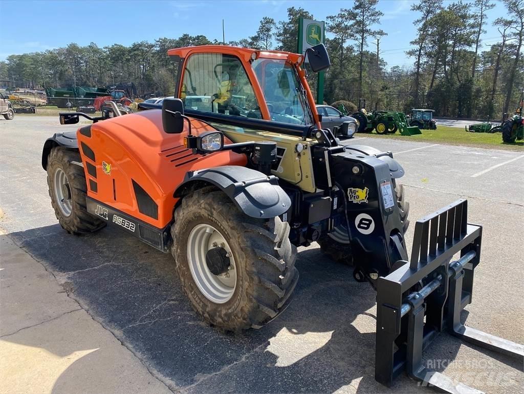 JLG 832 Teleskopiskie manipulatori