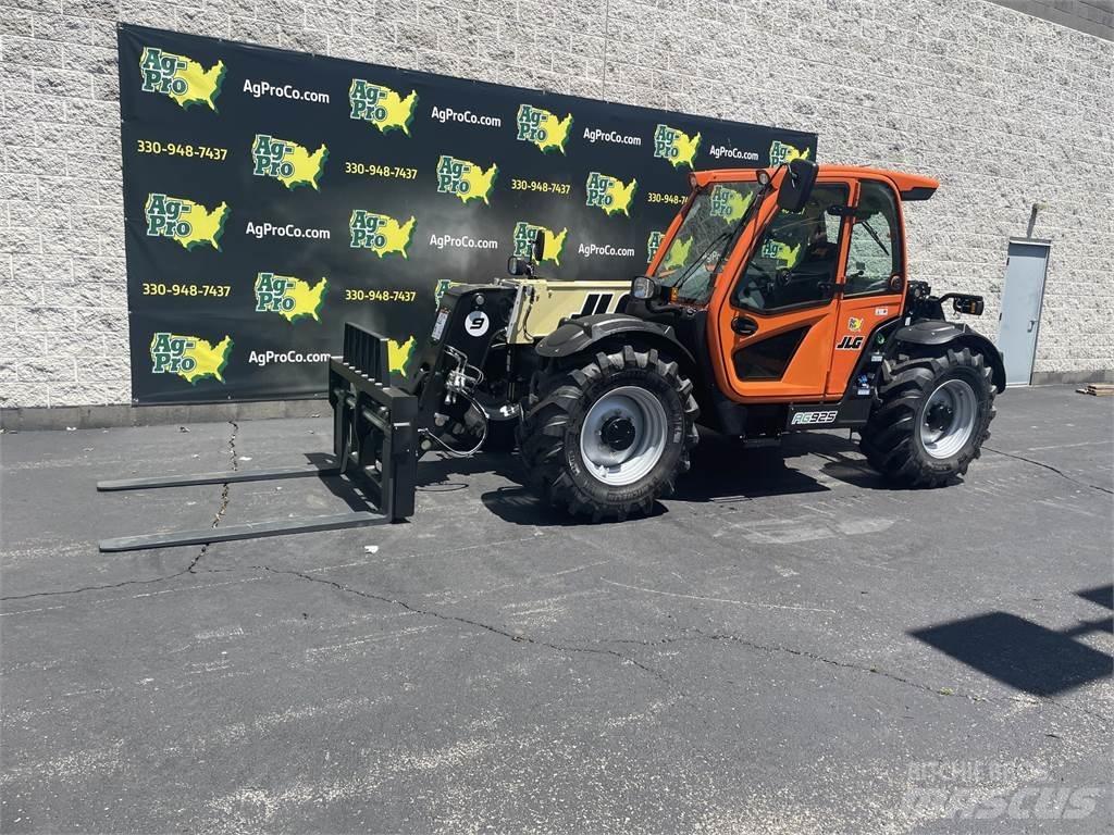 JLG 925 Teleskopiskie manipulatori