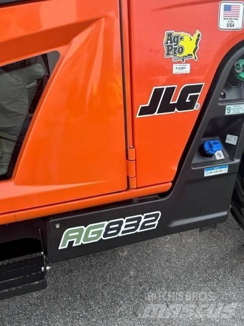 JLG AG832 Teleskopiskie manipulatori