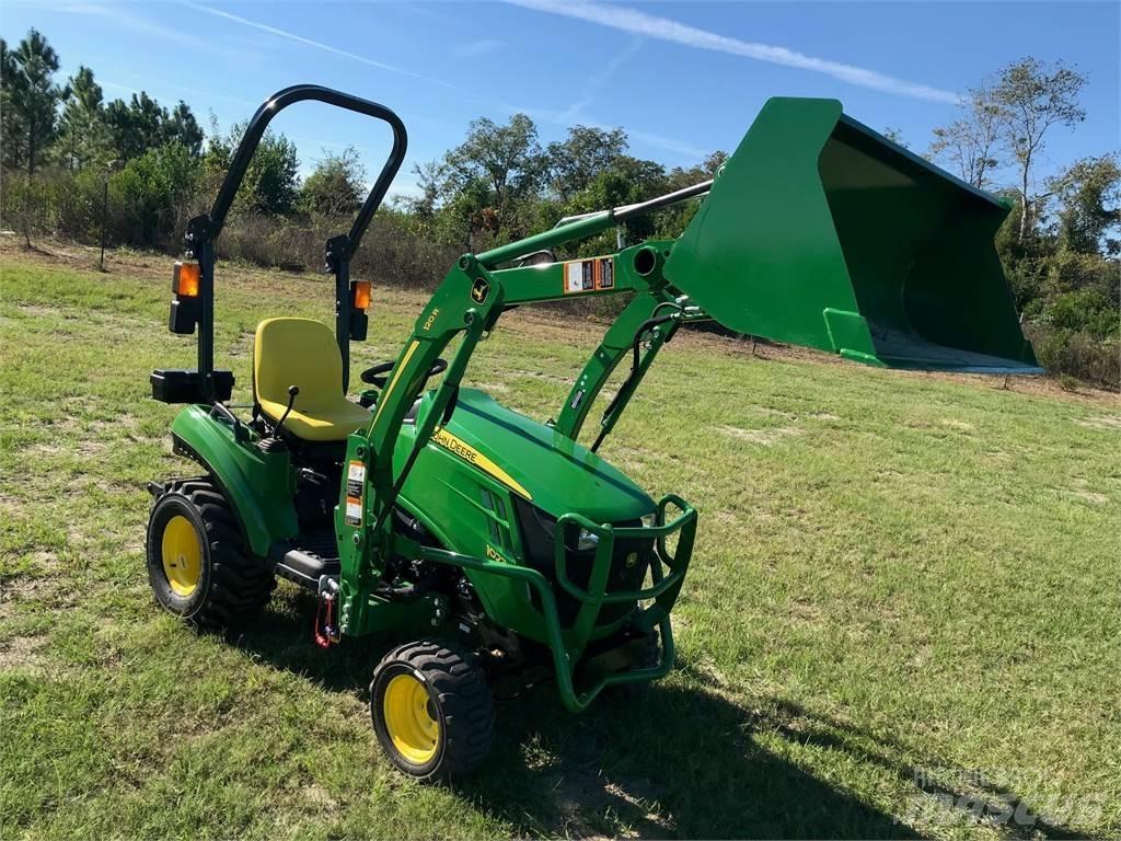 John Deere 1023E Kompaktie traktori