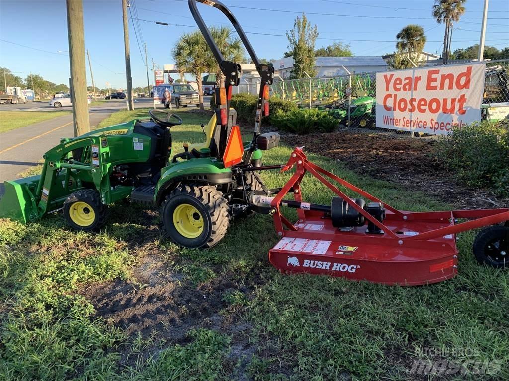 John Deere 1023E Kompaktie traktori