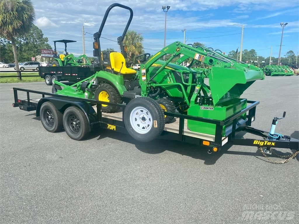 John Deere 1023E Kompaktie traktori
