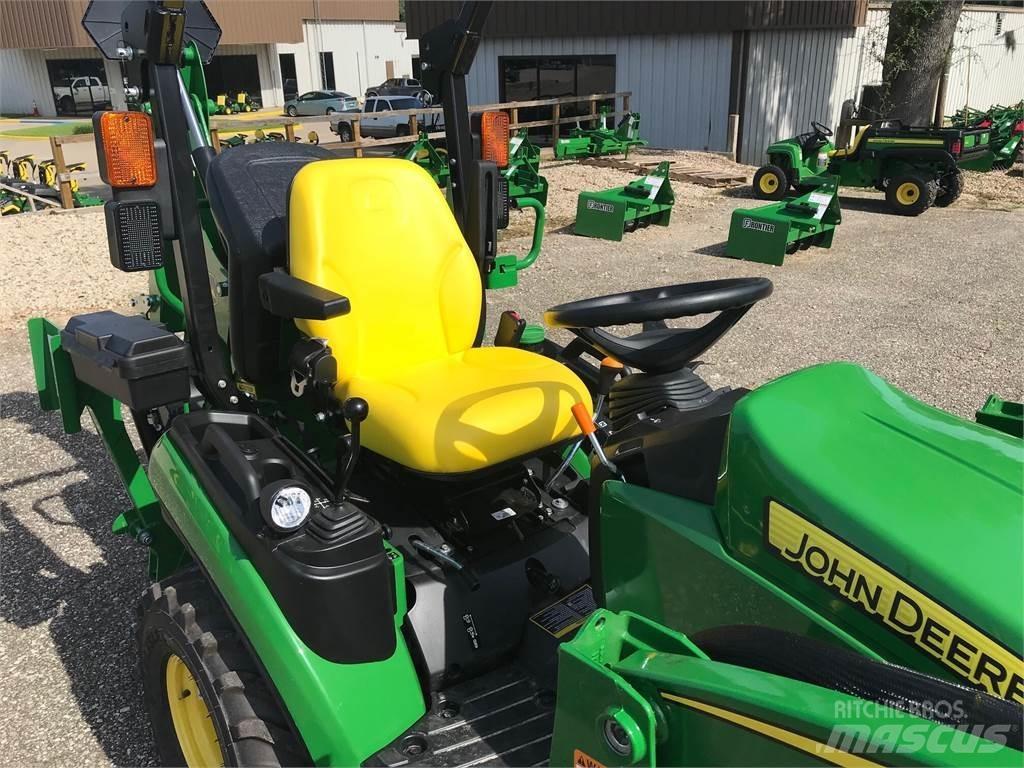 John Deere 1025R Kompaktie traktori