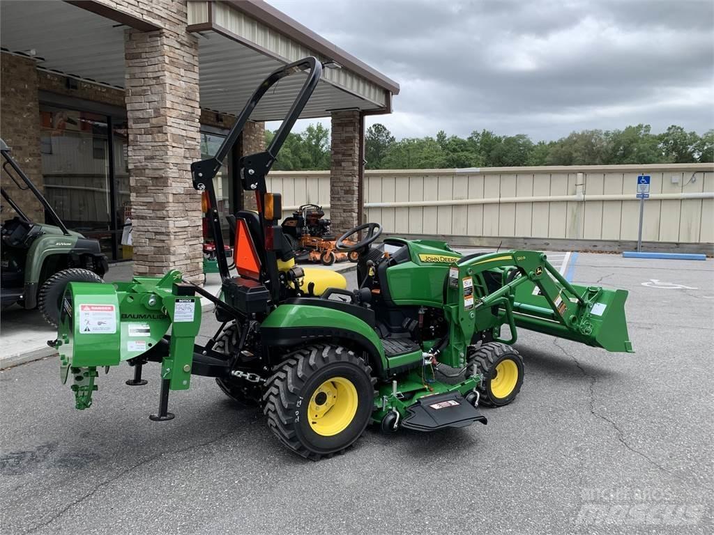 John Deere 1025R Kompaktie traktori