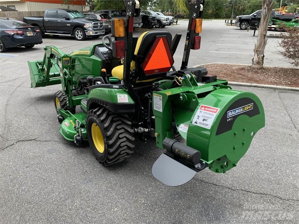 John Deere 1025R Kompaktie traktori